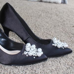 Nine West Pearl Embellished Black Satin Pumps